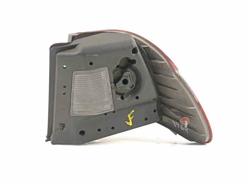 Recambio de piloto trasero izquierdo para bmw serie 3 berlina (e46) 320d referencia OEM IAM 69105322801  