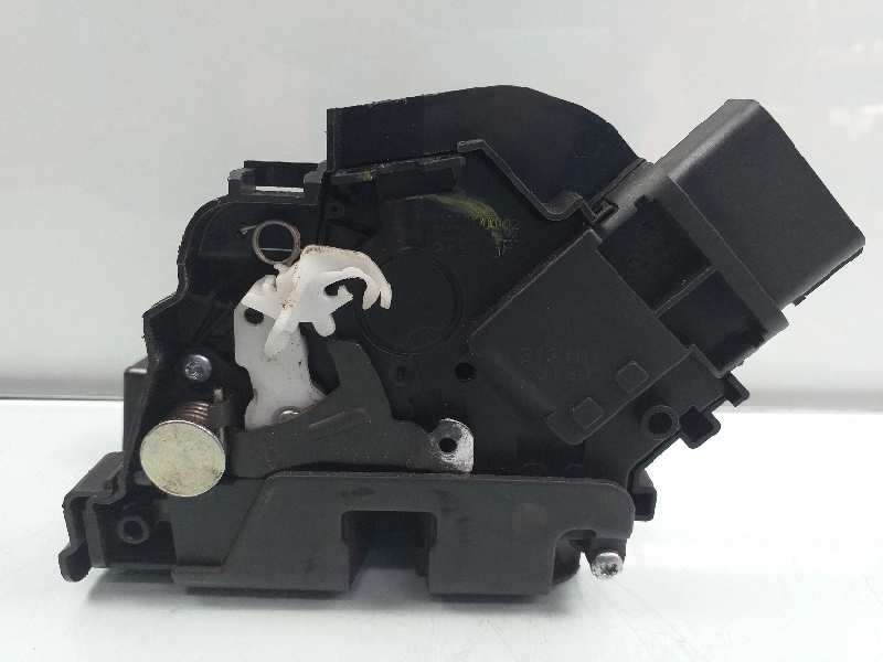 Recambio de cerradura puerta delantera izquierda para volvo c30 1.6 d drive summum referencia OEM IAM 924003100  