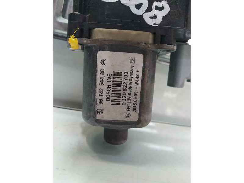 Recambio de elevalunas delantero izquierdo para peugeot 208 business line referencia OEM IAM 9674254480  