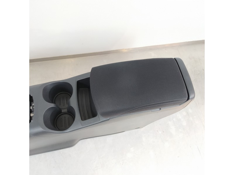 Recambio de apoyabrazos central para nissan qashqai (j11) 360 referencia OEM IAM   