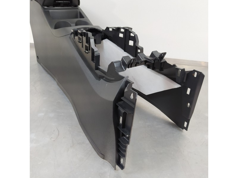 Recambio de apoyabrazos central para nissan qashqai (j11) 360 referencia OEM IAM   