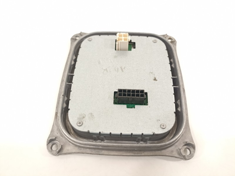 Recambio de centralita faros xenon para peugeot 308 referencia OEM IAM 130732940400  