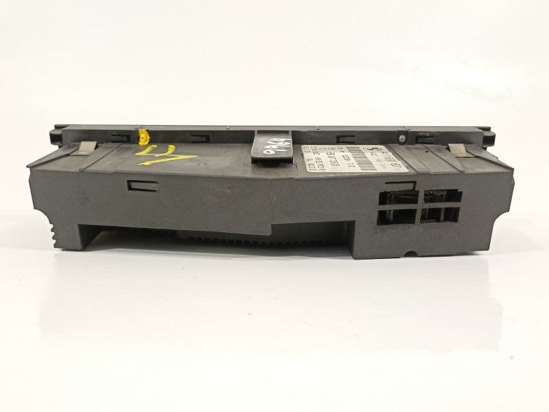 Recambio de mando climatizador para bmw serie 3 berlina (e46) 320d referencia OEM IAM 64116931601  