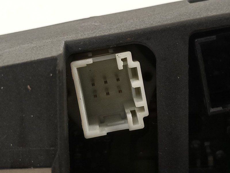 Recambio de mando climatizador para bmw serie 3 berlina (e46) 320d referencia OEM IAM 64116931601  