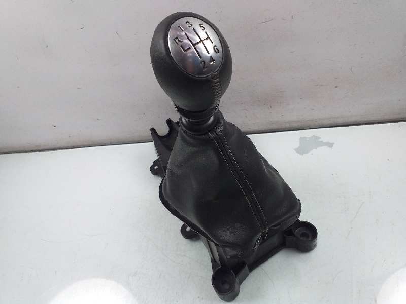 Recambio de palanca cambio para renault scenic iii grand dynamique referencia OEM IAM 8200736236  
