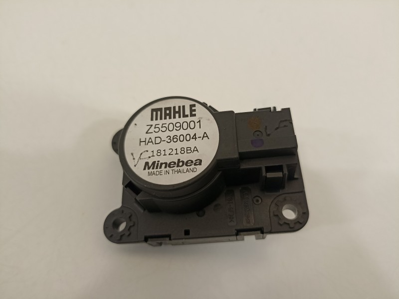 Recambio de motor apertura trampillas climatizador para peugeot 308 referencia OEM IAM Z5509001 211218BA 