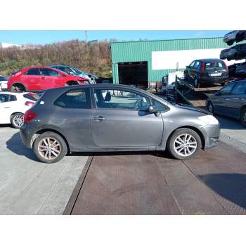 TOYOTA AURIS (_E15_)