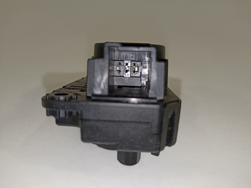 Recambio de motor apertura trampillas climatizador para peugeot 308 referencia OEM IAM Z5509001 211218BA 