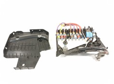 Recambio de caja reles / fusibles para ford focus lim. business referencia OEM IAM AV6T14A067BC  