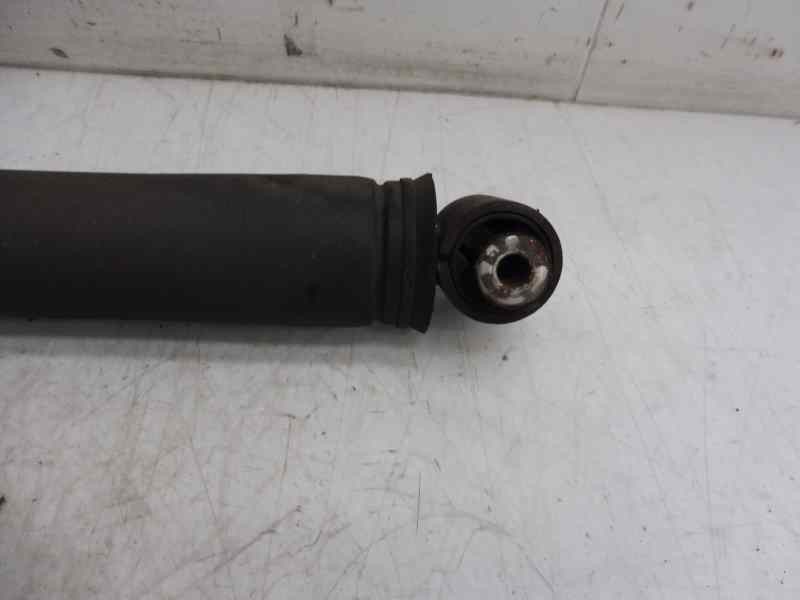 Recambio de amortiguador trasero derecho para renault scenic iii grand dynamique referencia OEM IAM   