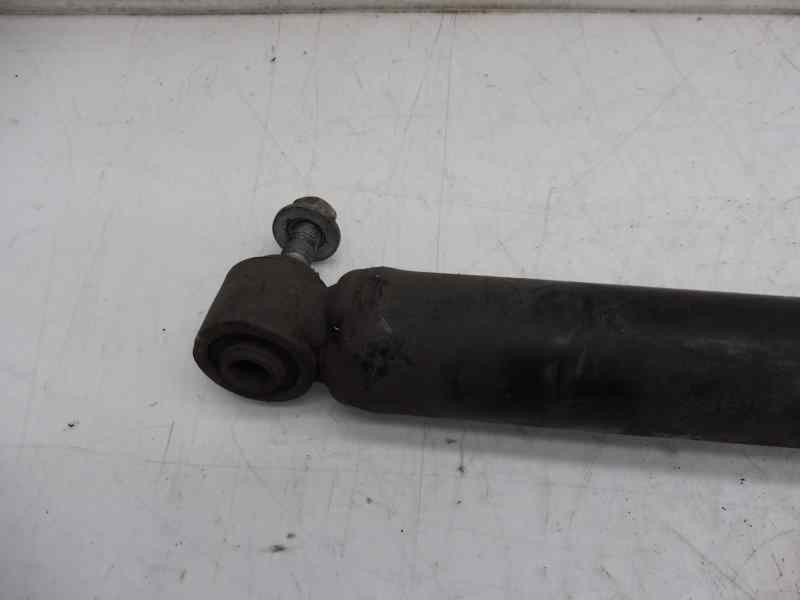 Recambio de amortiguador trasero izquierdo para renault scenic iii grand dynamique referencia OEM IAM   