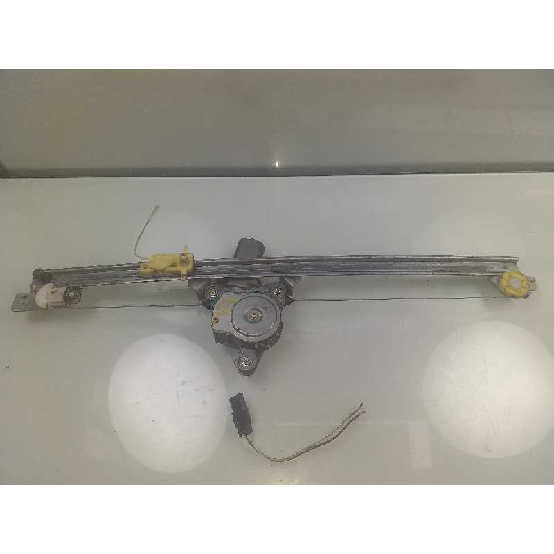 Recambio de elevalunas delantero derecho para nissan primastar (x..) avantour l1h1 2,7 t / 7-sitzer referencia OEM IAM   