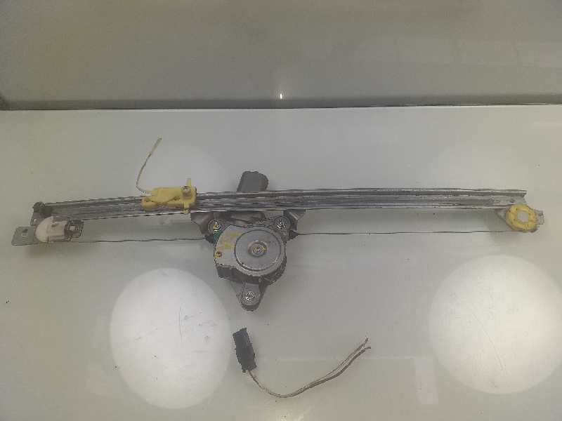 Recambio de elevalunas delantero derecho para nissan primastar (x..) avantour l1h1 2,7 t / 7-sitzer referencia OEM IAM   