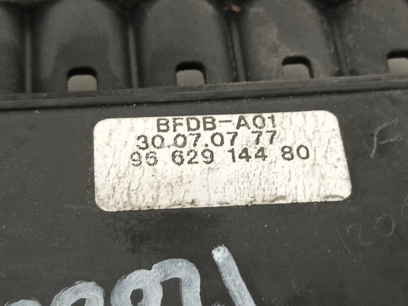 Recambio de caja reles / fusibles para citroën c4 grand picasso sx referencia OEM IAM 9662914480  