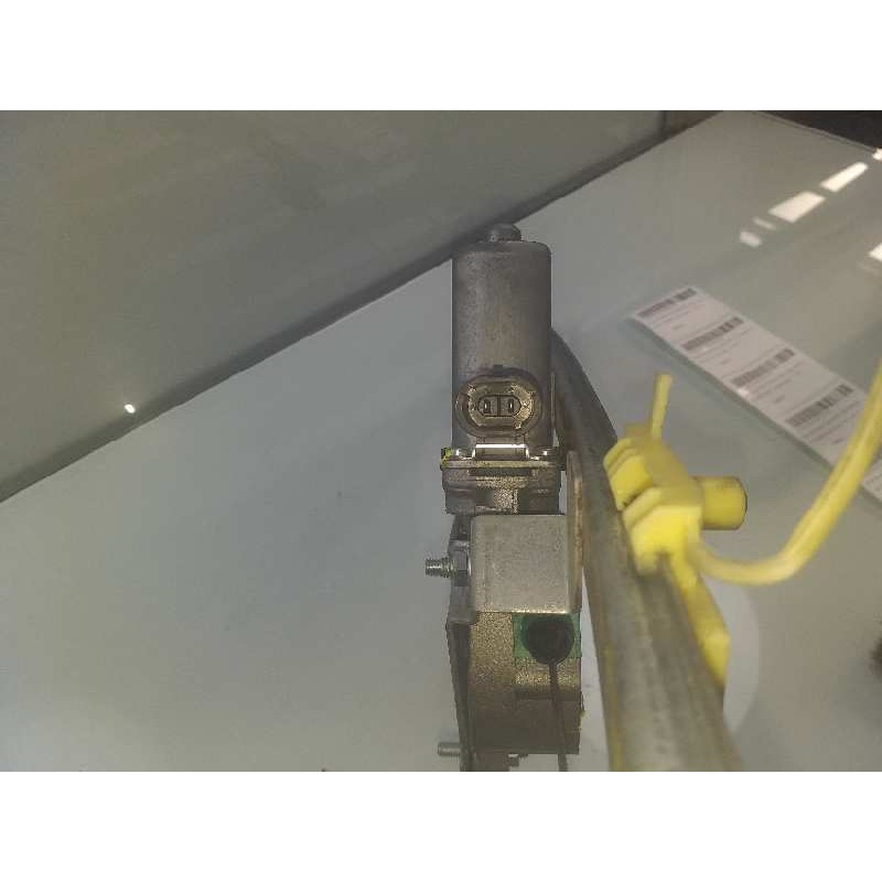 Recambio de elevalunas delantero derecho para nissan primastar (x..) avantour l1h1 2,7 t / 7-sitzer referencia OEM IAM   