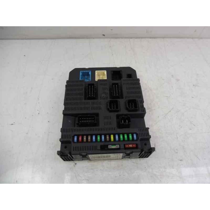 Recambio de caja reles / fusibles para peugeot 308 premium referencia OEM IAM 9663798180 BSI 2004 