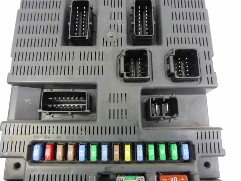 Recambio de caja reles / fusibles para peugeot 308 premium referencia OEM IAM 9663798180 BSI 2004 