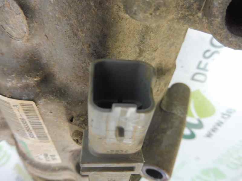 Recambio de compresor aire acondicionado para nissan nv 200 (m20) kasten comfort referencia OEM IAM 8200953359A  