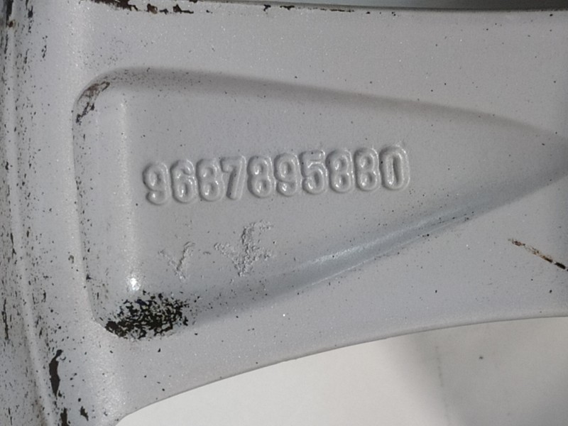 Recambio de llanta para citroën c5 berlina business referencia OEM IAM 9687895880  