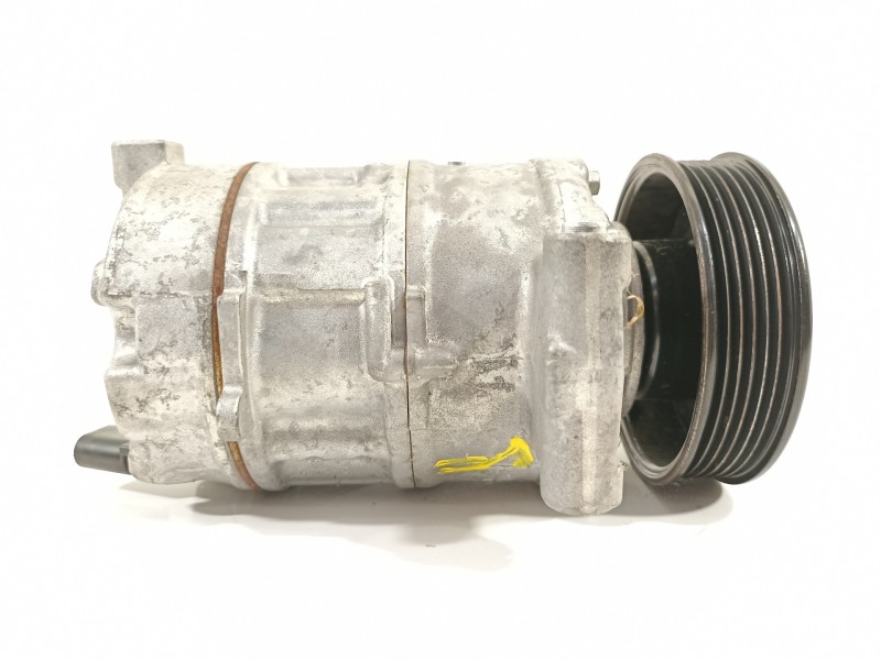 Recambio de compresor aire acondicionado para volkswagen golf vii lim. advance bluemotion referencia OEM IAM 5Q0820803  