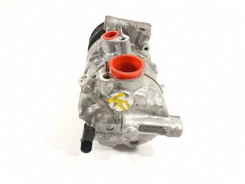Recambio de compresor aire acondicionado para volkswagen golf vii lim. advance bluemotion referencia OEM IAM 5Q0820803  
