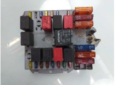 Recambio de caja reles / fusibles para alfa romeo 147 (190) 1.9 jtd 16v distinctive referencia OEM IAM 51742420  