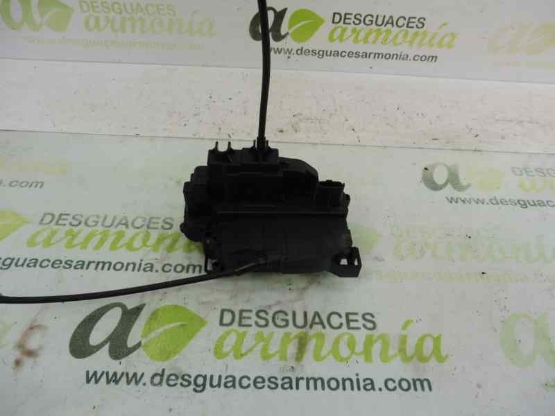 Recambio de cerradura puerta delantera derecha para renault megane iii berlina 5 p dynamique referencia OEM IAM 805020001R  