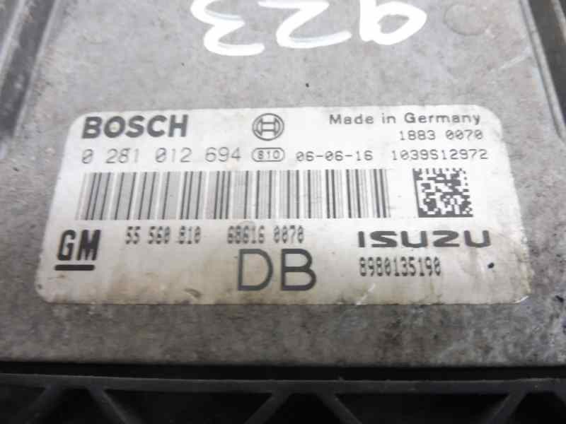 Recambio de centralita motor uce para opel astra h berlina cosmo referencia OEM IAM 55560810 0281012694 