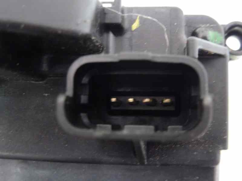Recambio de cerradura puerta delantera derecha para renault megane iii berlina 5 p dynamique referencia OEM IAM 805020001R  