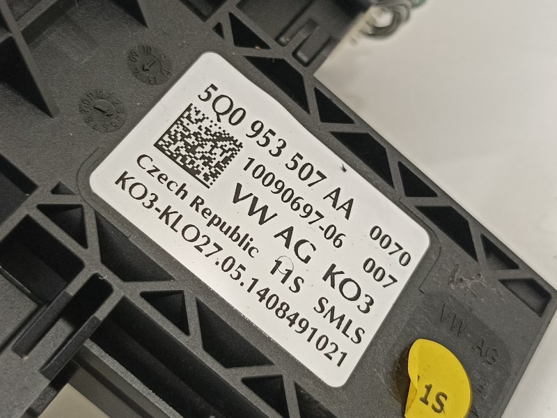 Recambio de mando intermitentes para volkswagen golf vii lim. advance bluemotion referencia OEM IAM 5Q0953507AA  