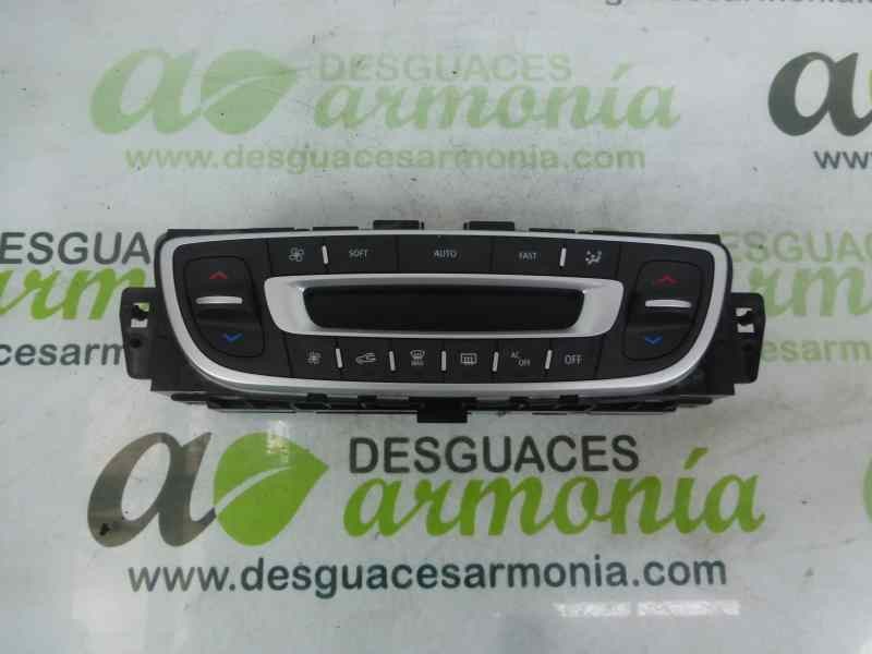 Recambio de mando climatizador para renault megane iii berlina 5 p dynamique referencia OEM IAM 275100007R T1001936V 