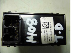 Recambio de mando elevalunas trasero derecho para kia cee´d sporty wagon drive referencia OEM IAM 93580A2100 4C25101000  2