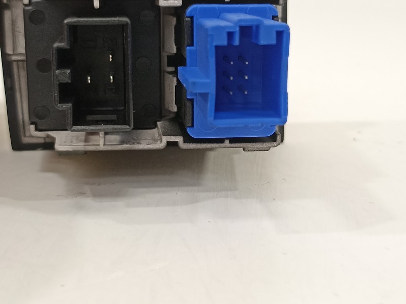 Recambio de warning para volkswagen golf vii lim. advance bluemotion referencia OEM IAM 5G1919225  