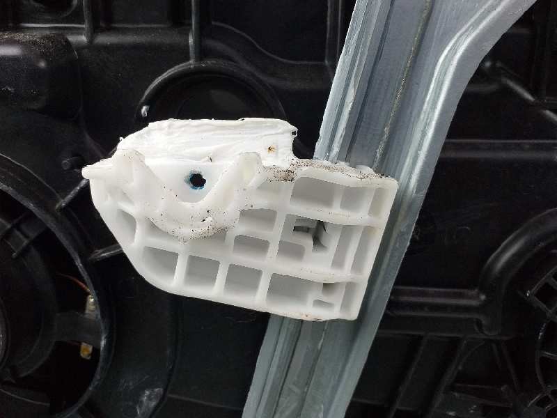 Recambio de elevalunas delantero izquierdo para kia cee´d sporty wagon drive referencia OEM IAM 82470A2301 82450A2010 