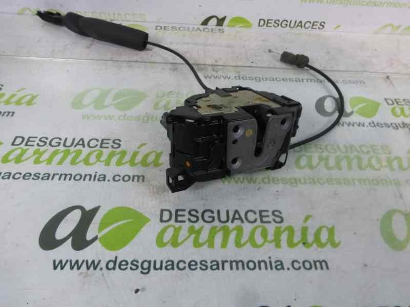 Recambio de cerradura puerta trasera derecha para renault megane iii berlina 5 p dynamique referencia OEM IAM 825020002R  