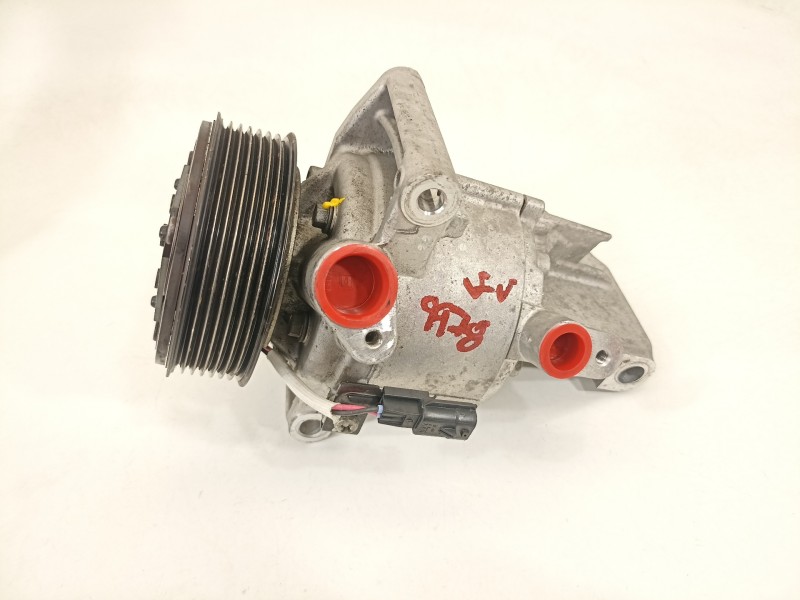 Recambio de compresor aire acondicionado para dacia duster ii sl 2019 referencia OEM IAM 926003541R  