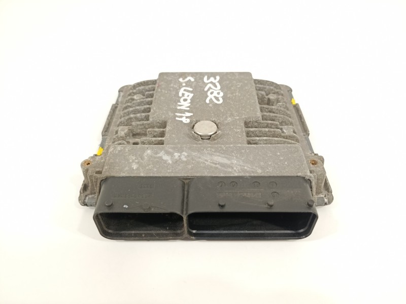 Recambio de centralita motor uce para seat leon (1p1) reference referencia OEM IAM 03F906070EB 5WP44756 