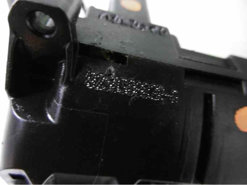 Recambio de cerradura puerta trasera izquierda para renault megane iii berlina 5 p dynamique referencia OEM IAM 825030002R  