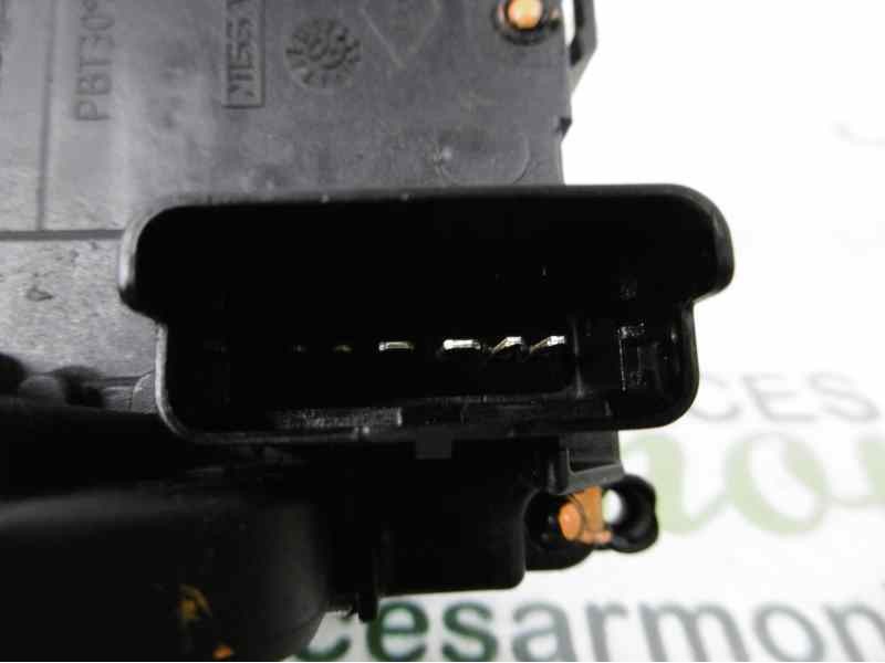 Recambio de cerradura puerta trasera izquierda para renault megane iii berlina 5 p dynamique referencia OEM IAM 825030002R  