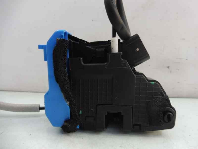 Recambio de cerradura puerta trasera izquierda para kia cee´d sporty wagon drive referencia OEM IAM 81410A2100  