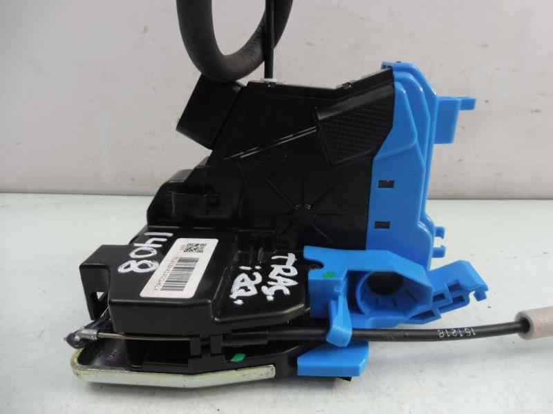 Recambio de cerradura puerta trasera izquierda para kia cee´d sporty wagon drive referencia OEM IAM 81410A2100  