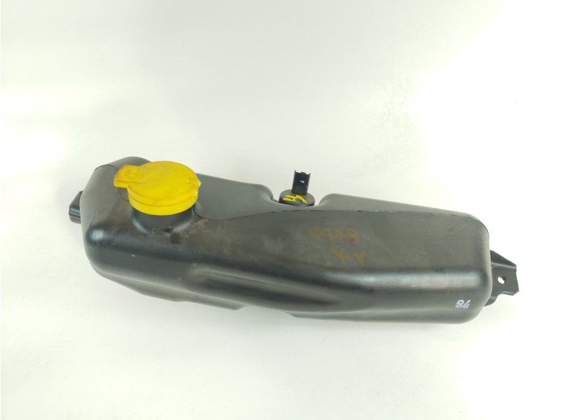 Recambio de deposito limpia para dacia duster ii sl 2019 referencia OEM IAM 289107187R 289104583R 289100774R