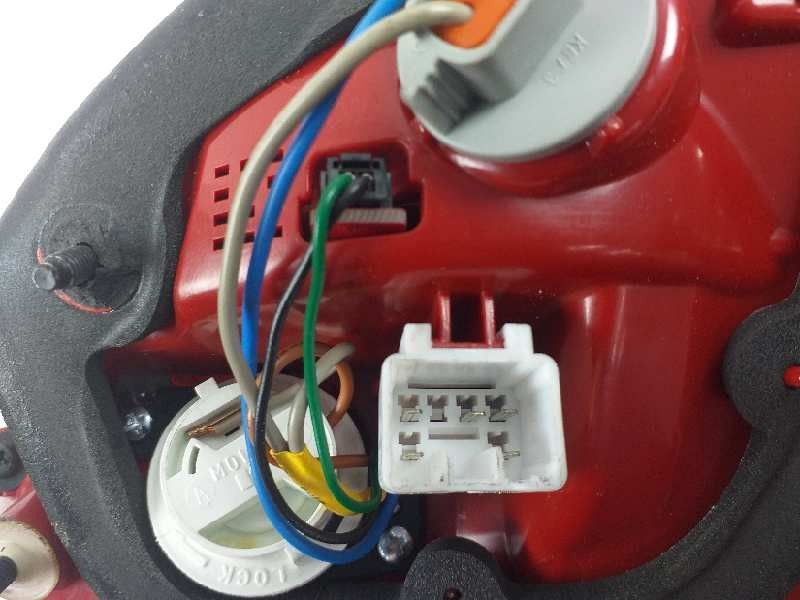 Recambio de piloto trasero izquierdo para kia cee´d sporty wagon drive referencia OEM IAM 92403A2200  