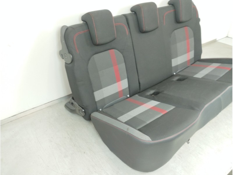 Recambio de asientos traseros para dacia duster ii sl 2019 referencia OEM IAM   