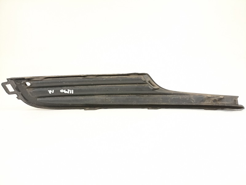 Recambio de rejilla paragolpes izquierda para volkswagen golf vii lim. advance bluemotion referencia OEM IAM 5G0853665  
