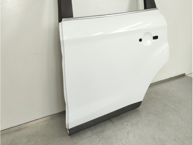 Recambio de puerta trasera izquierda para ford kuga (cbv) 2.0 tdci cat referencia OEM IAM   