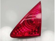 Recambio de piloto trasero derecho en porton para peugeot 3008 premium referencia OEM IAM 9683460980 26030204 