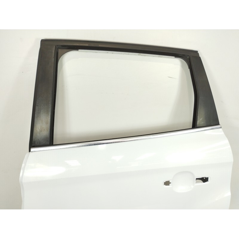 Recambio de puerta trasera izquierda para ford kuga (cbv) 2.0 tdci cat referencia OEM IAM   