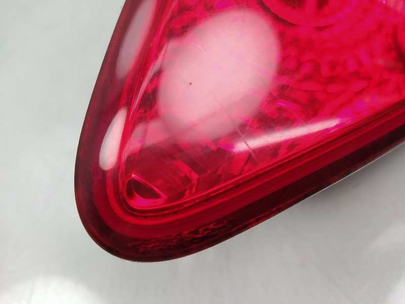 Recambio de piloto trasero derecho en porton para peugeot 3008 premium referencia OEM IAM 9683460980 26030204 