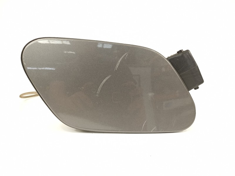 Recambio de tapa exterior combustible para volkswagen golf vii lim. advance bluemotion referencia OEM IAM 1K0010497C  